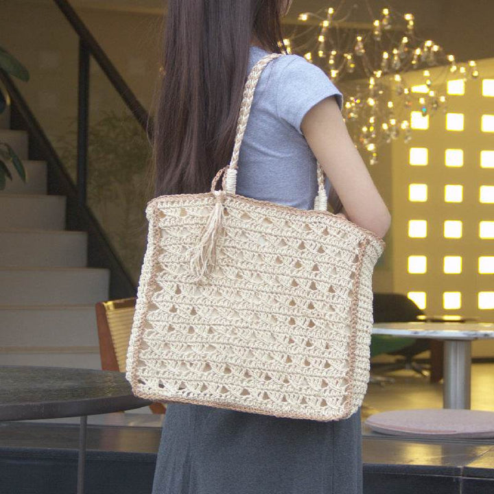 Square tassel single shoulder grass woven bag handmade women - Faithacle