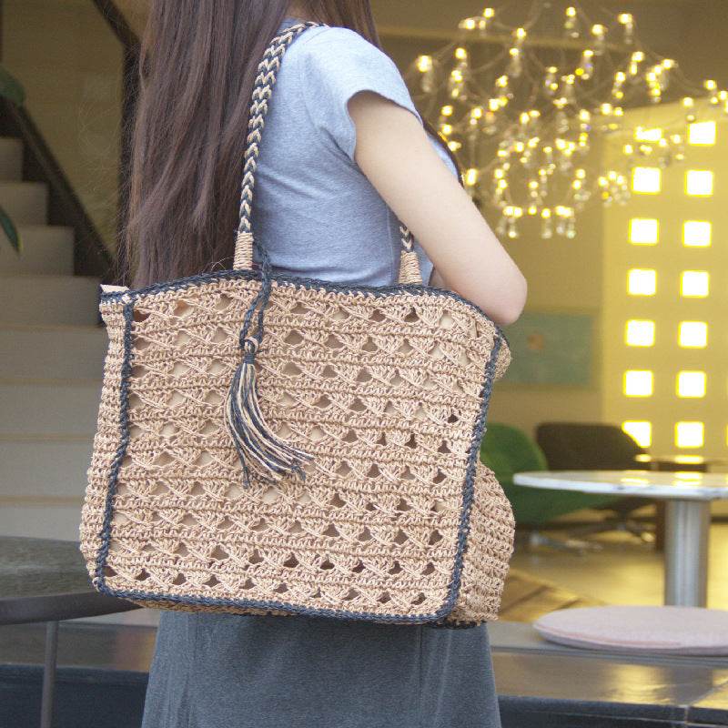 Square tassel single shoulder grass woven bag handmade women - Faithacle